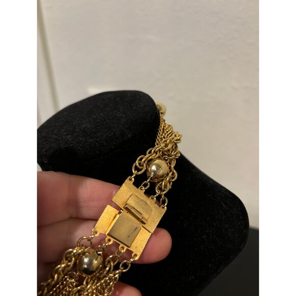 Vintage 60's Chunky Gold Tone Necklace Earrings Set Runway Bold Multi Chains - Picture 7 of 9